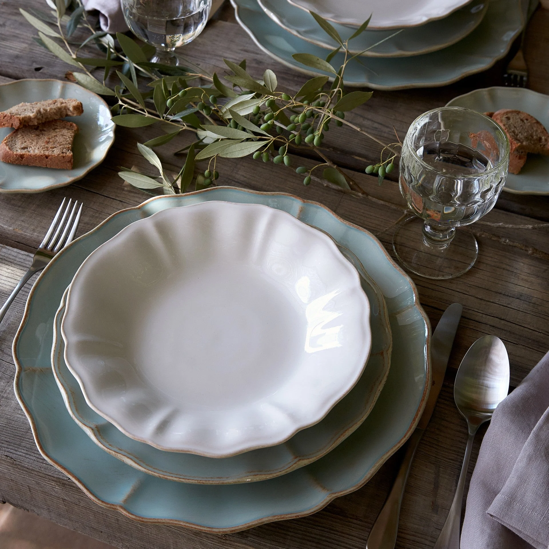 Alentejo 13" Charger/Platter