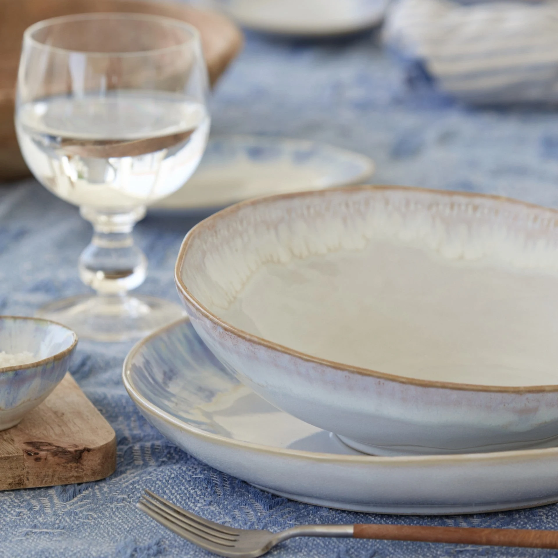 Brisa 9" Serving Bowl