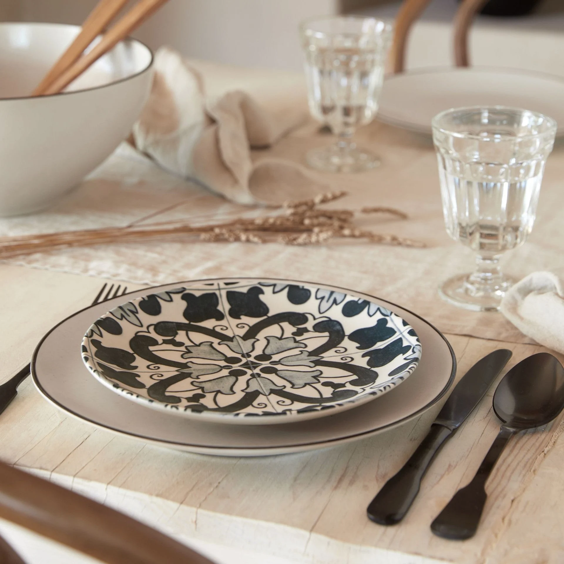 Saga 5 Piece Flatware Set