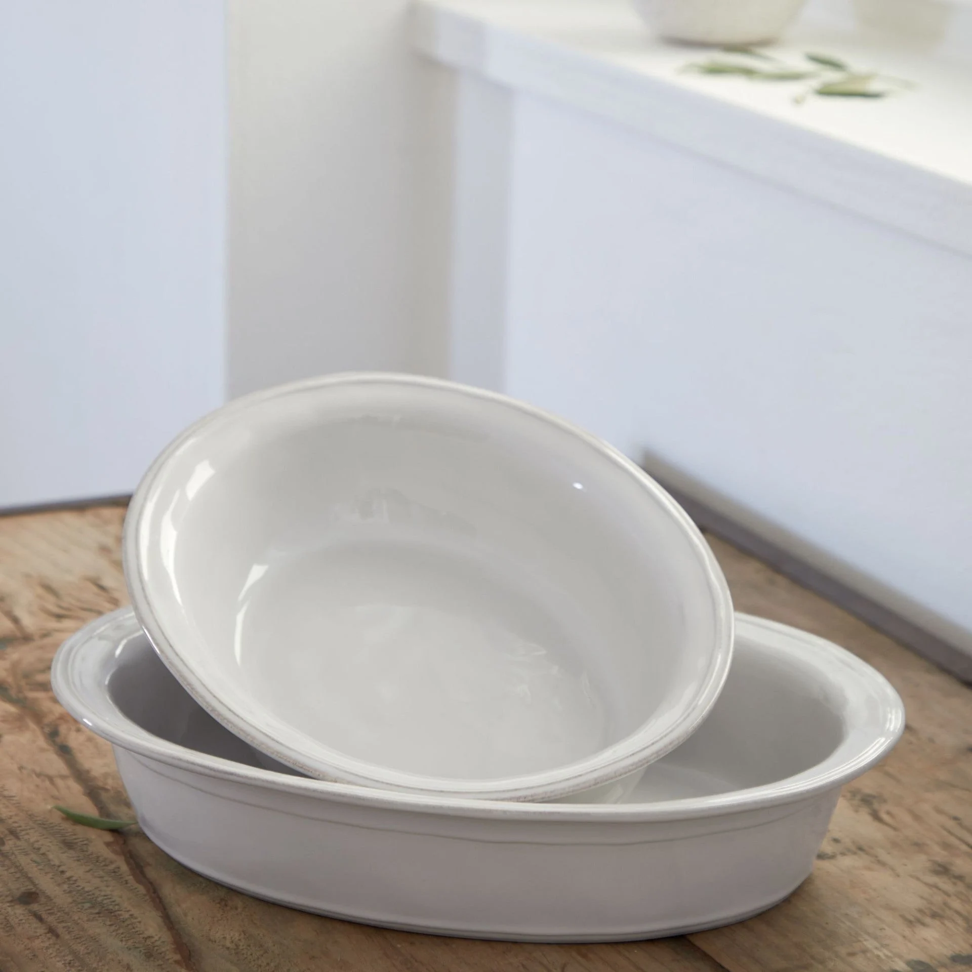 Fontana Oval Baker