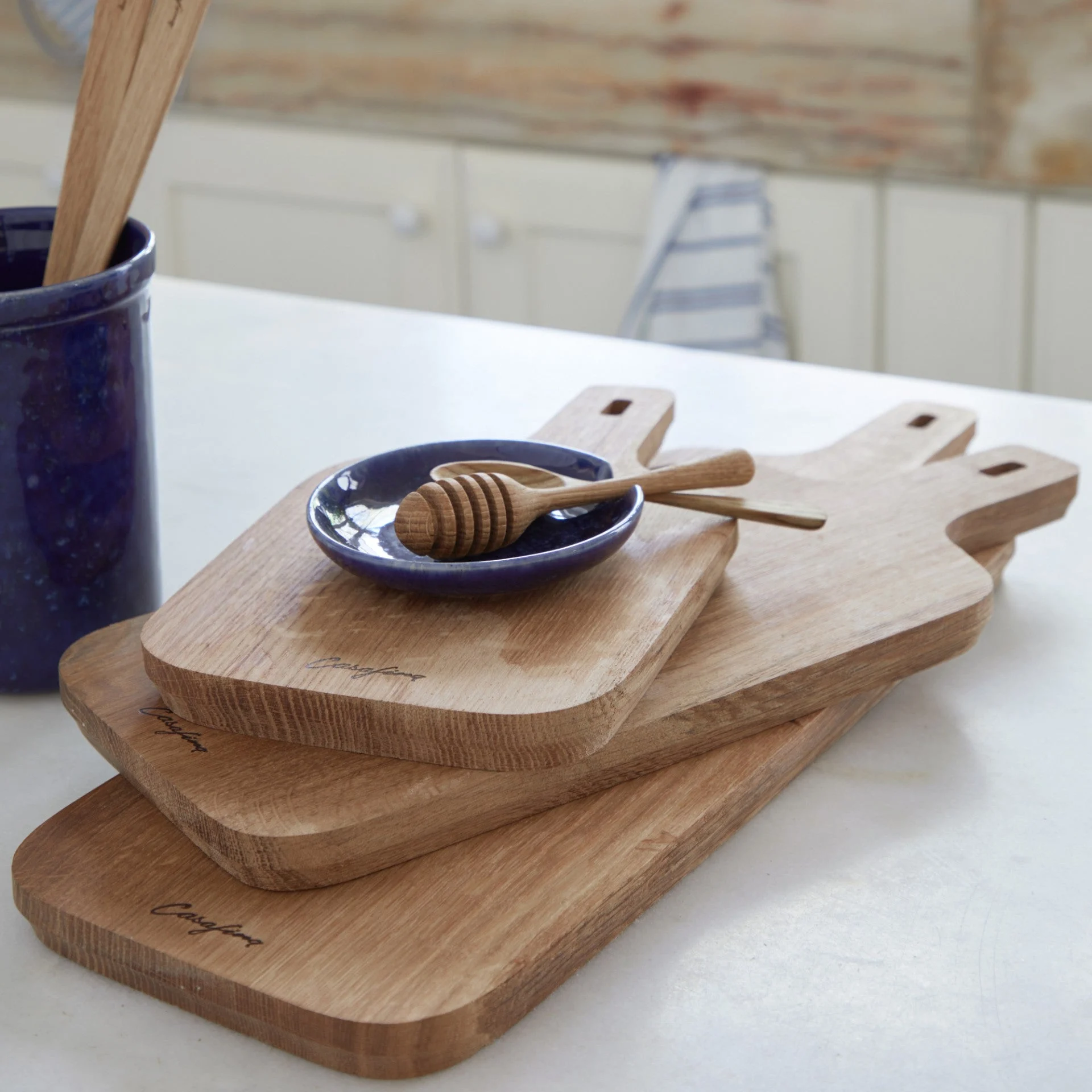 Cutting/Serving Board with Handle