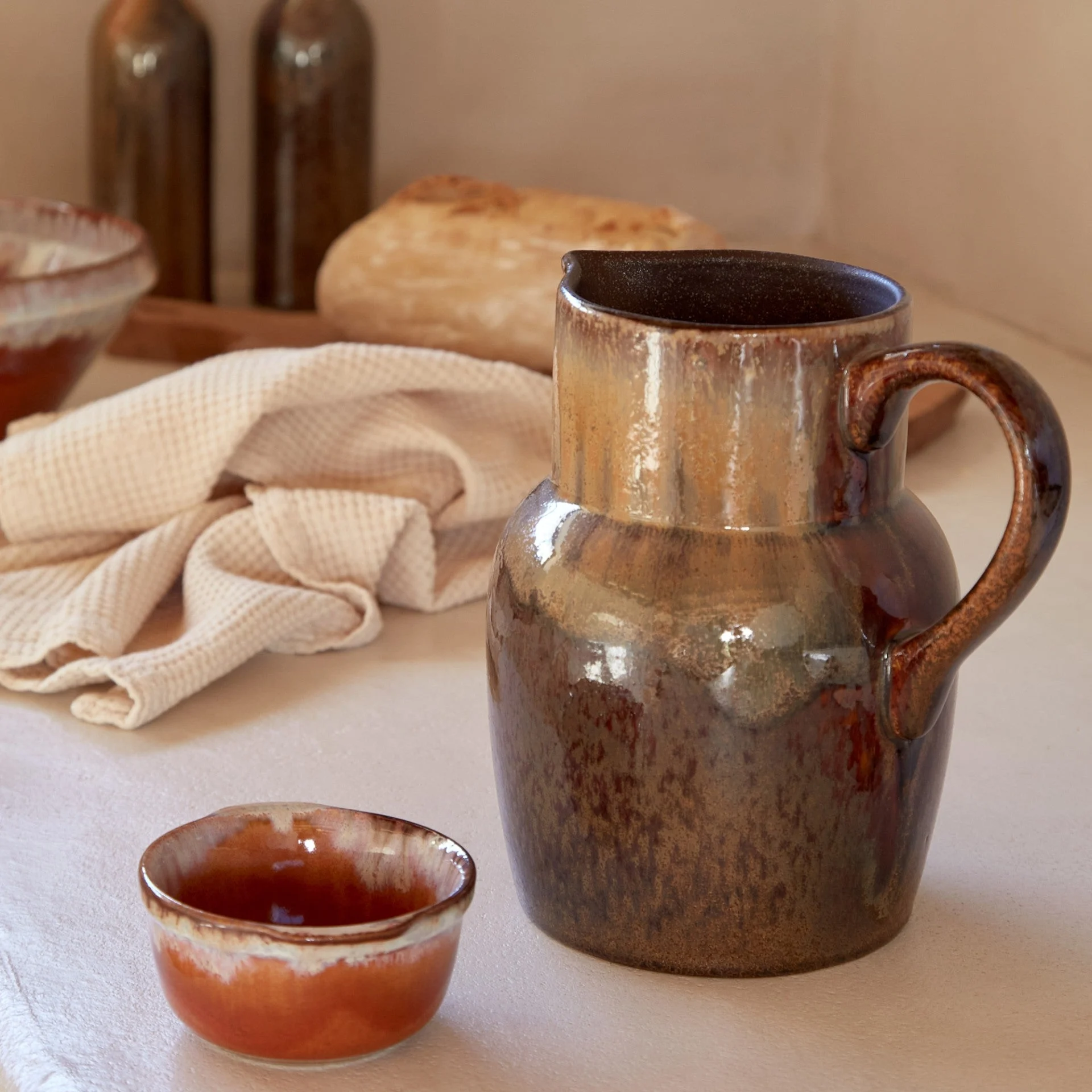 Poterie 53oz Pitcher