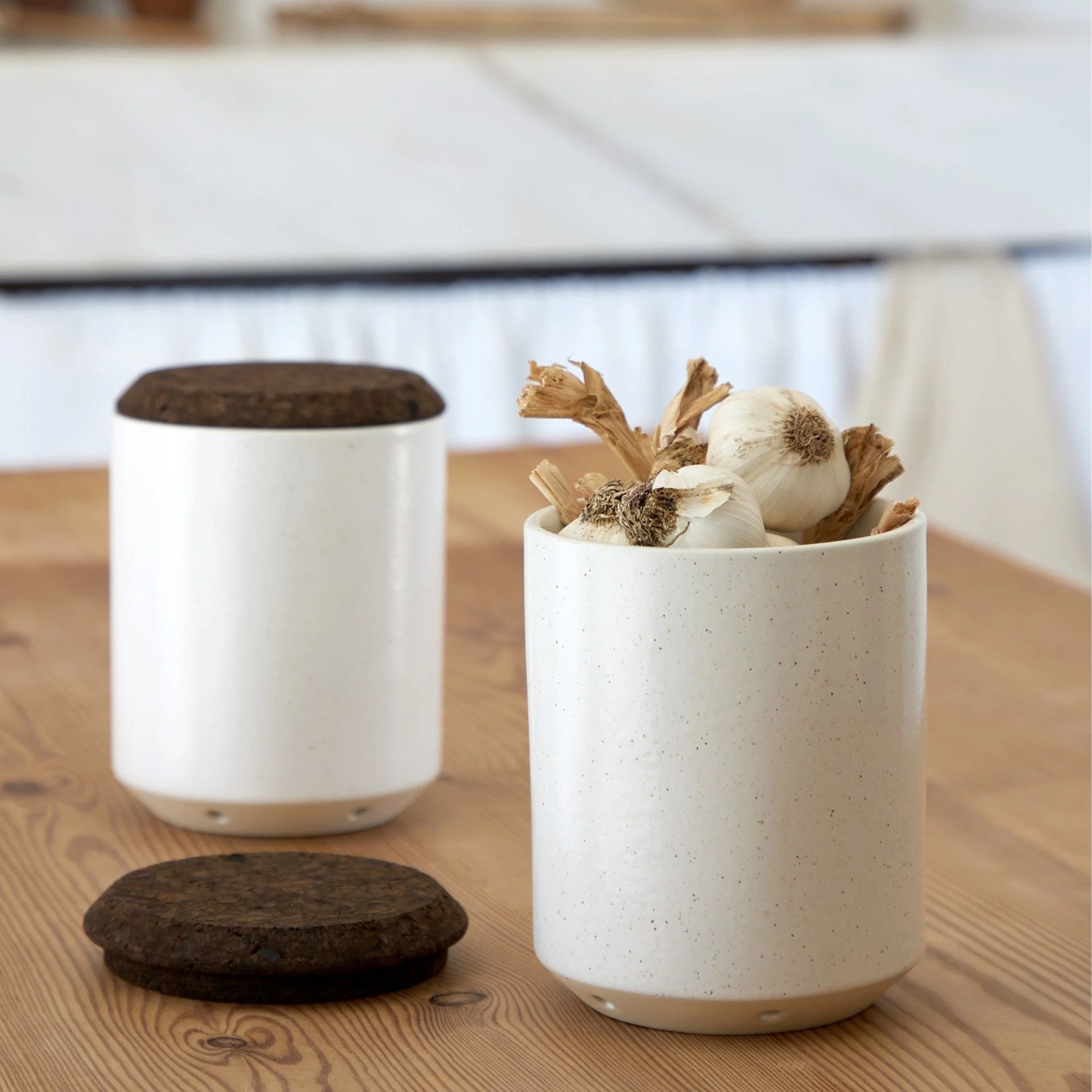 Modern Storage Garlic Cellar with Cork Lid
