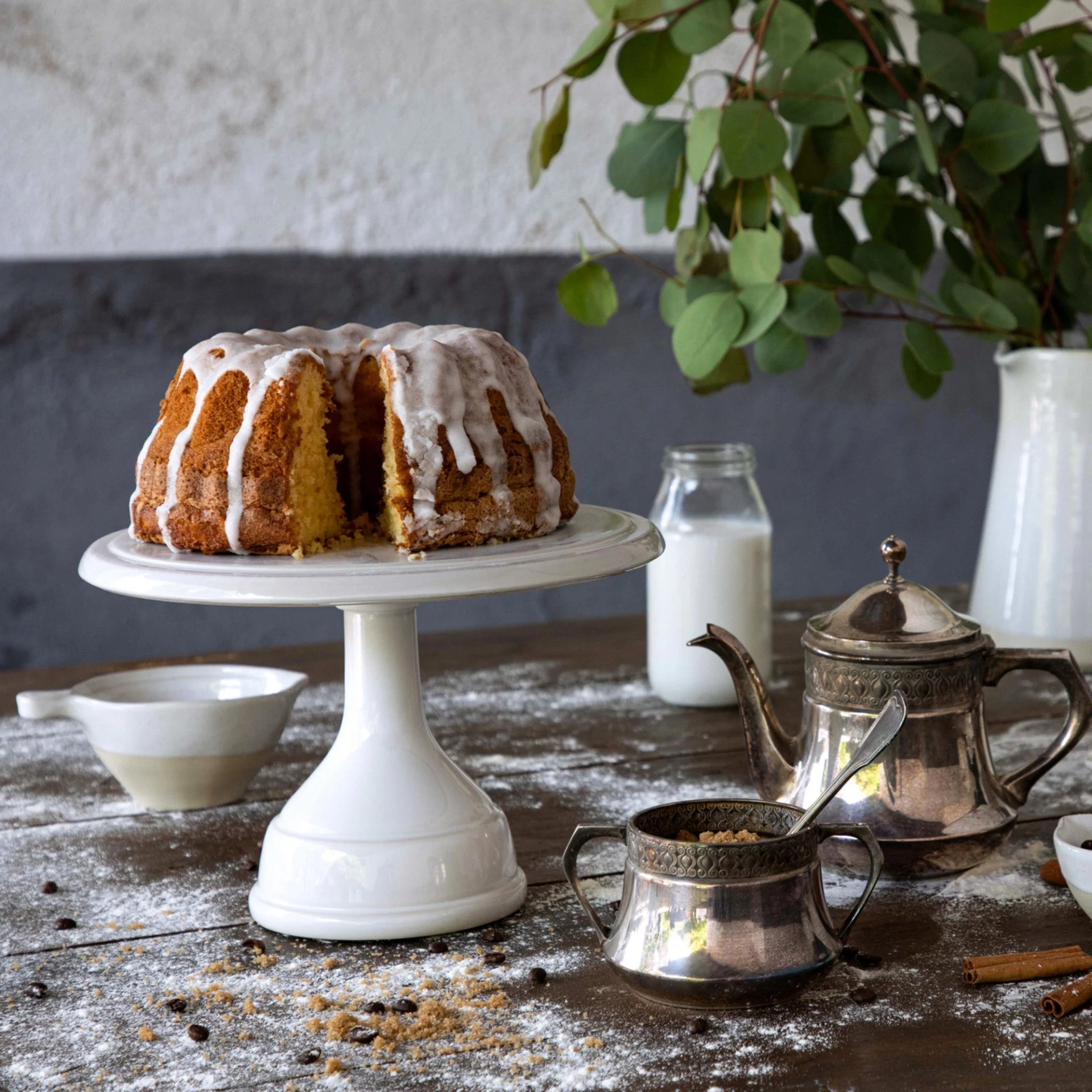 Cook & Host Medium Cake Stand