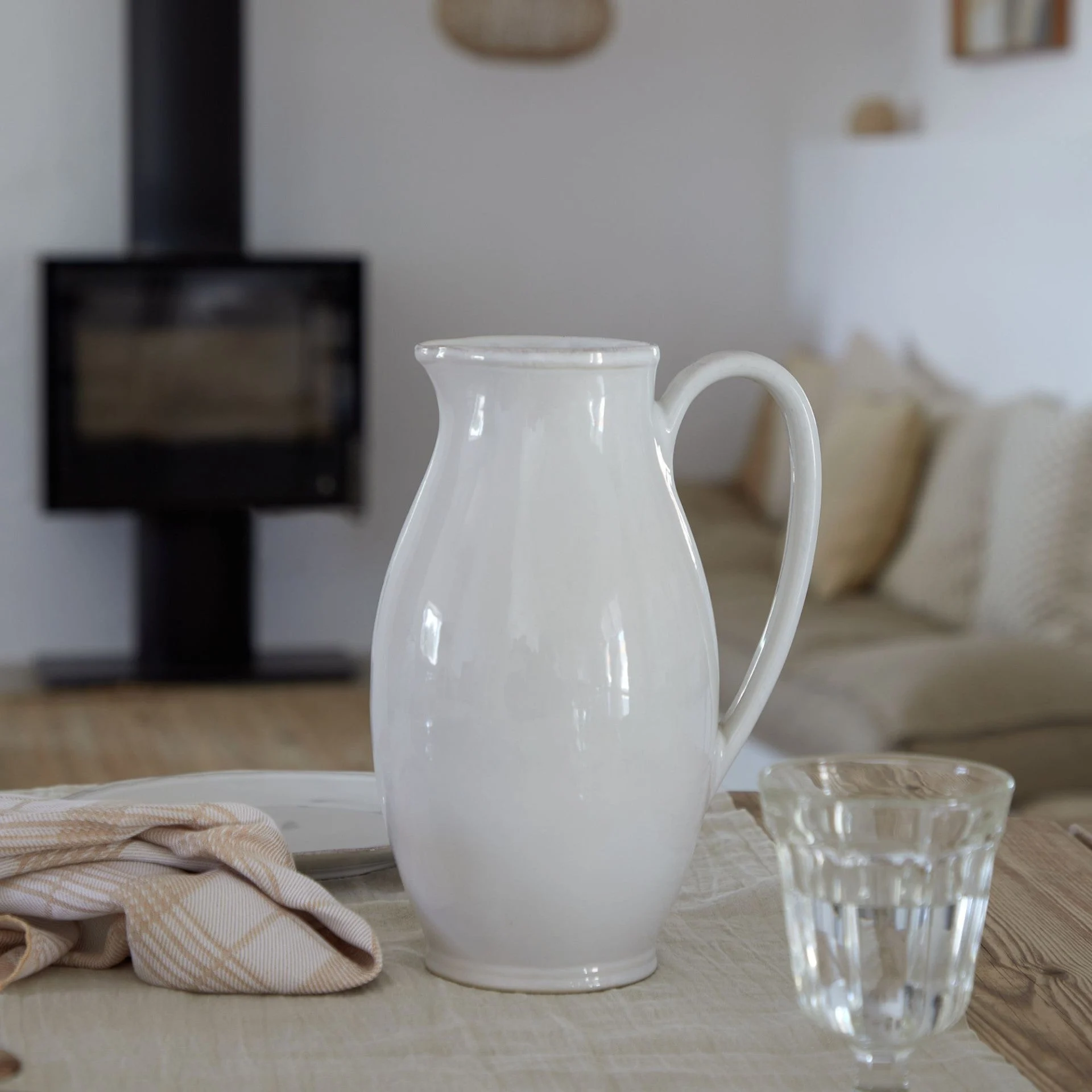 Fontana Pitcher