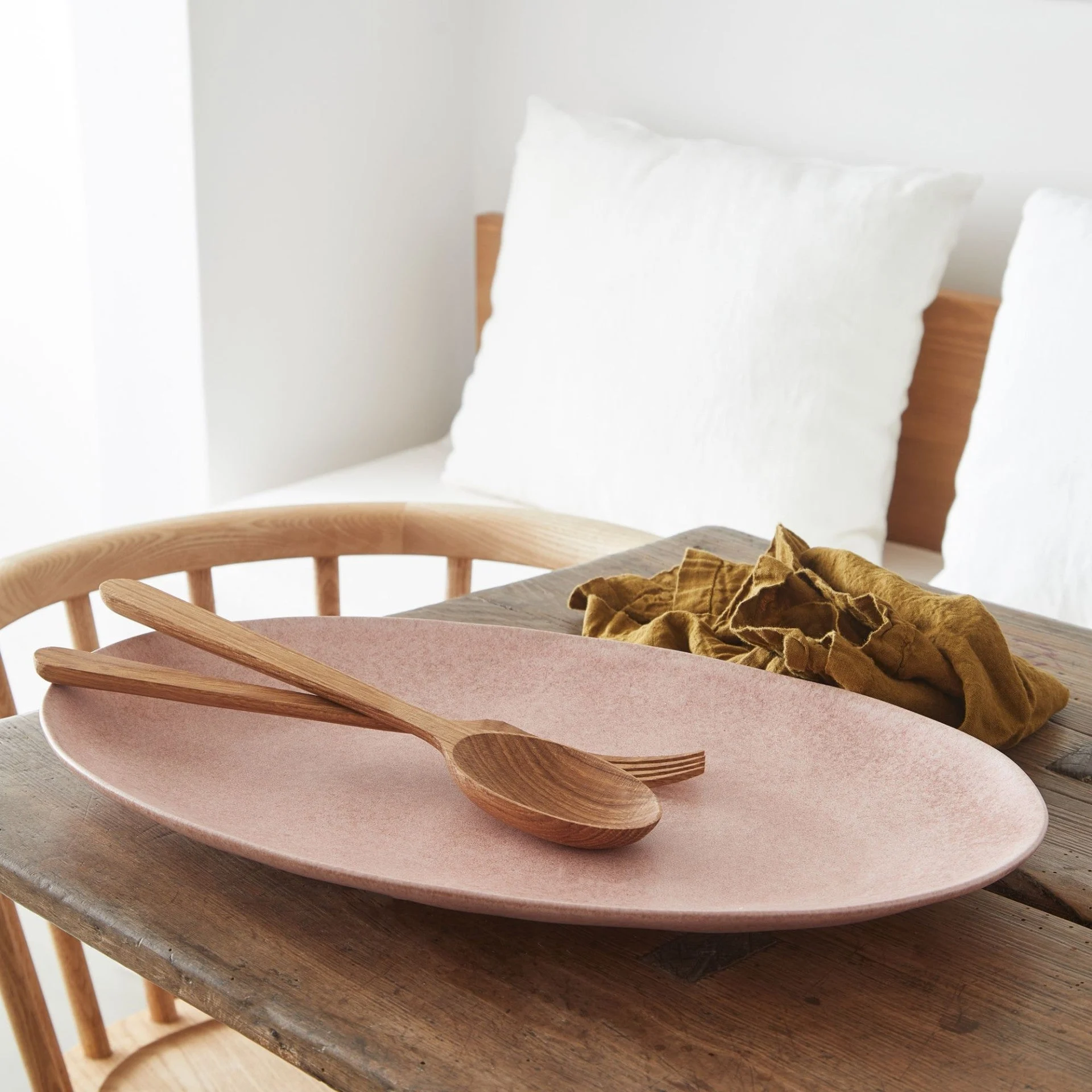 Livia 18" Oval Platter