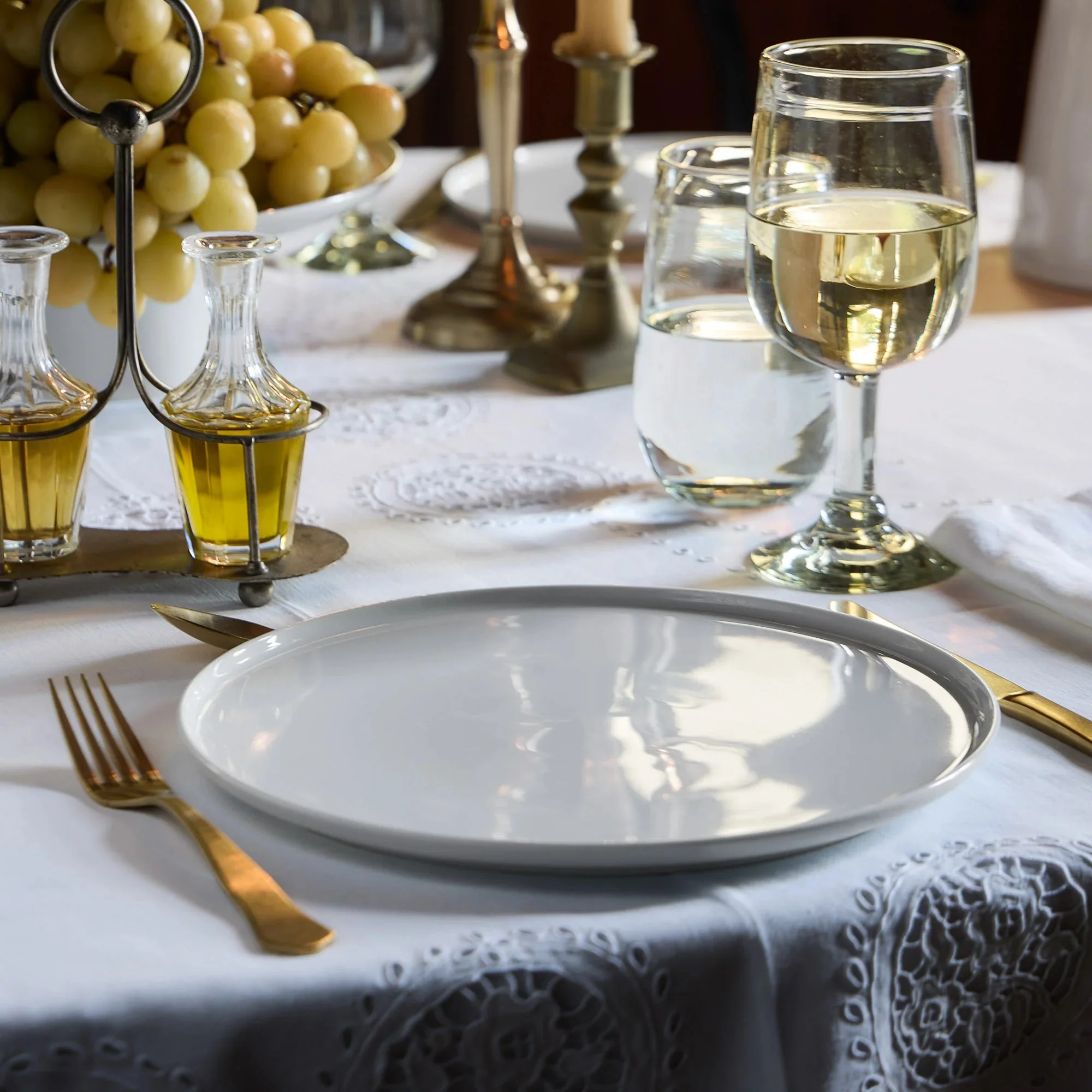 Resonance Porcelain Dinner Plate