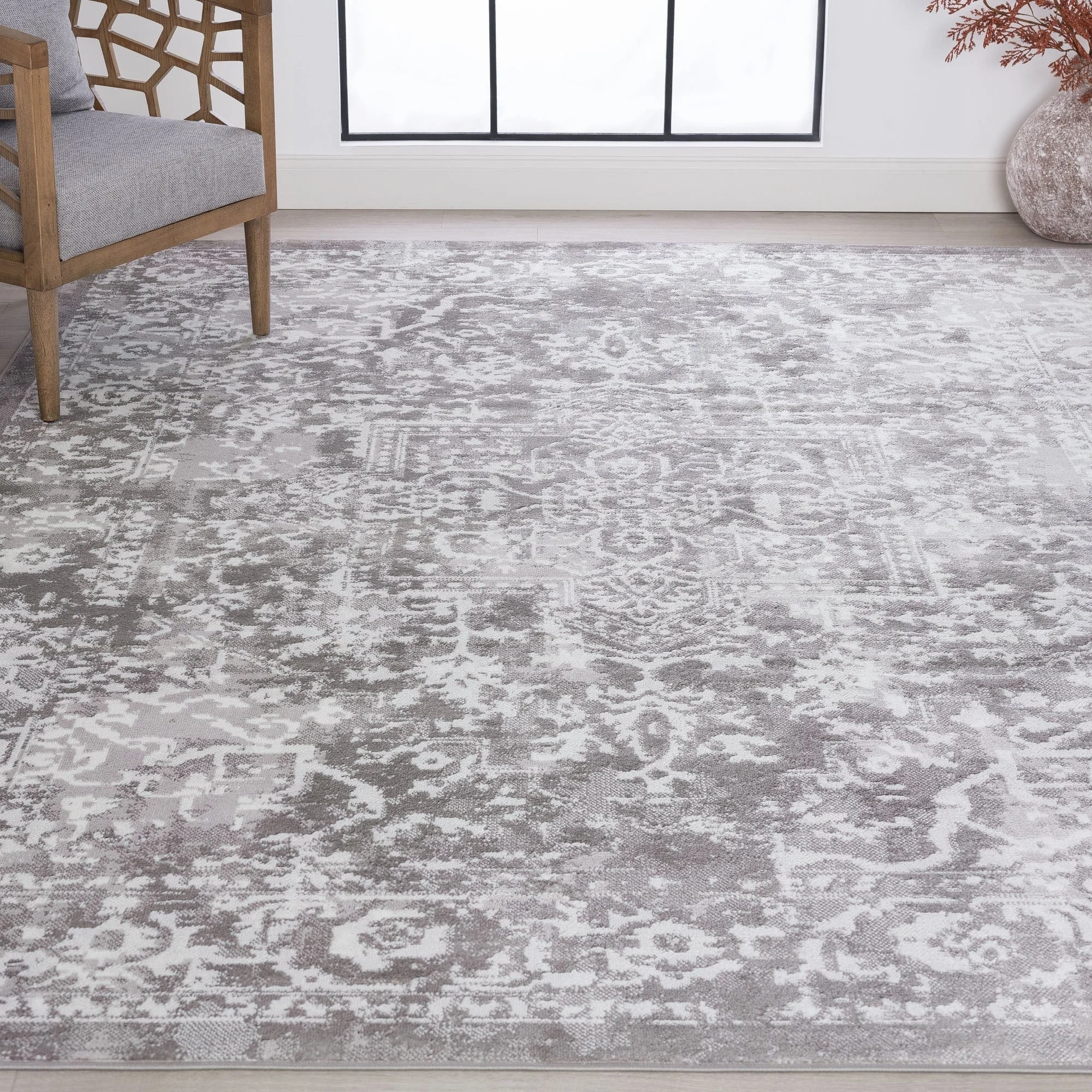 Linx French Country Medallion Indoor Area Rug