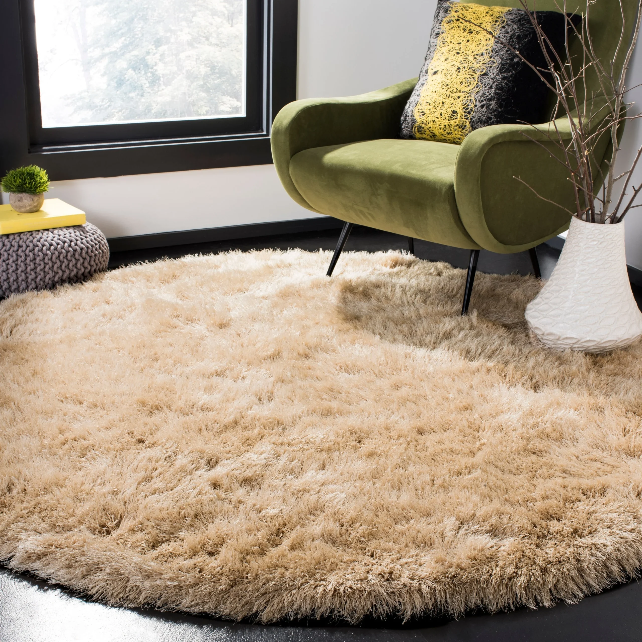 SAFAVIEH Handmade Fiona Shag Djenka 3-inch Thick Rug