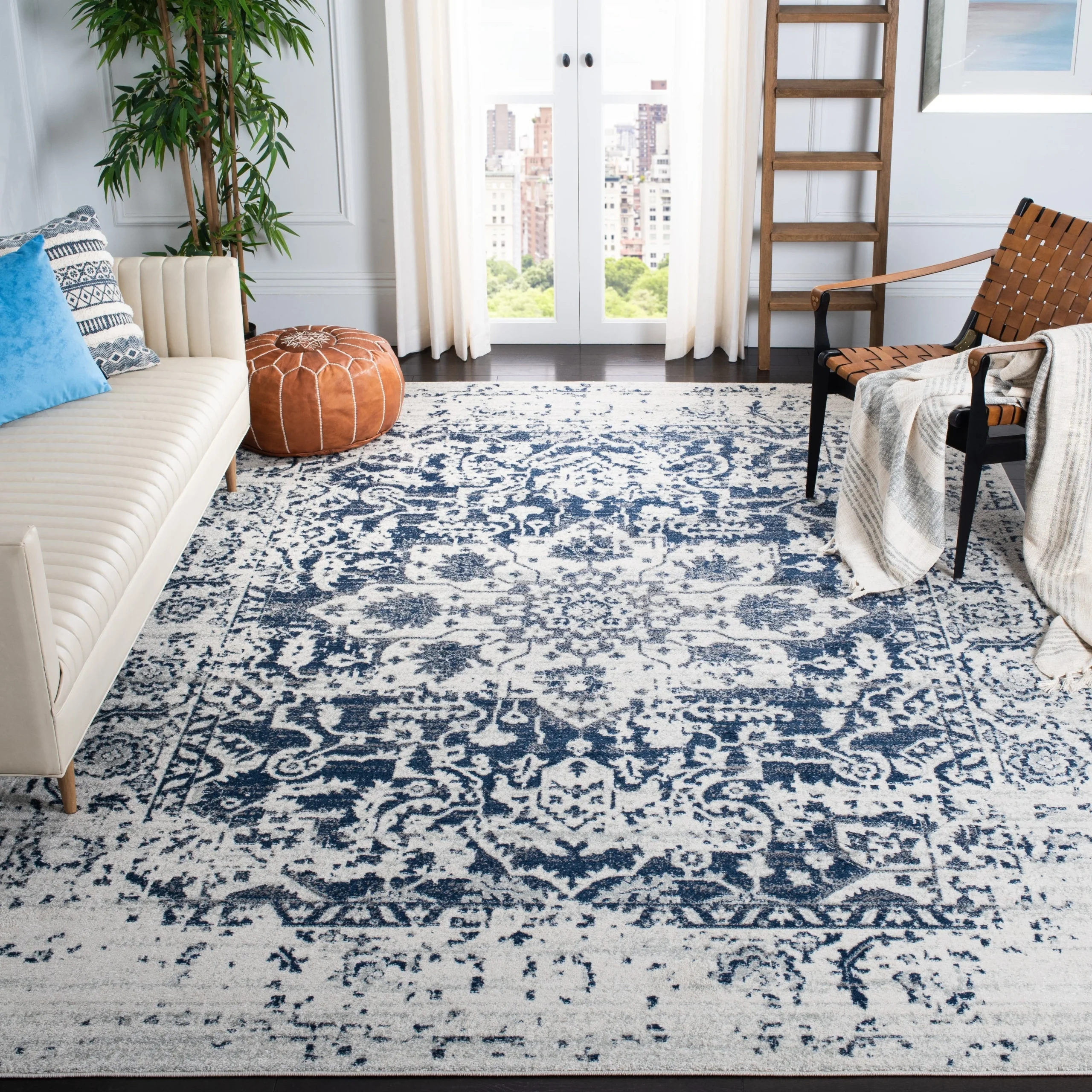 SAFAVIEH Madison Delois Medallion Rustic Farmhouse Distressed Rug