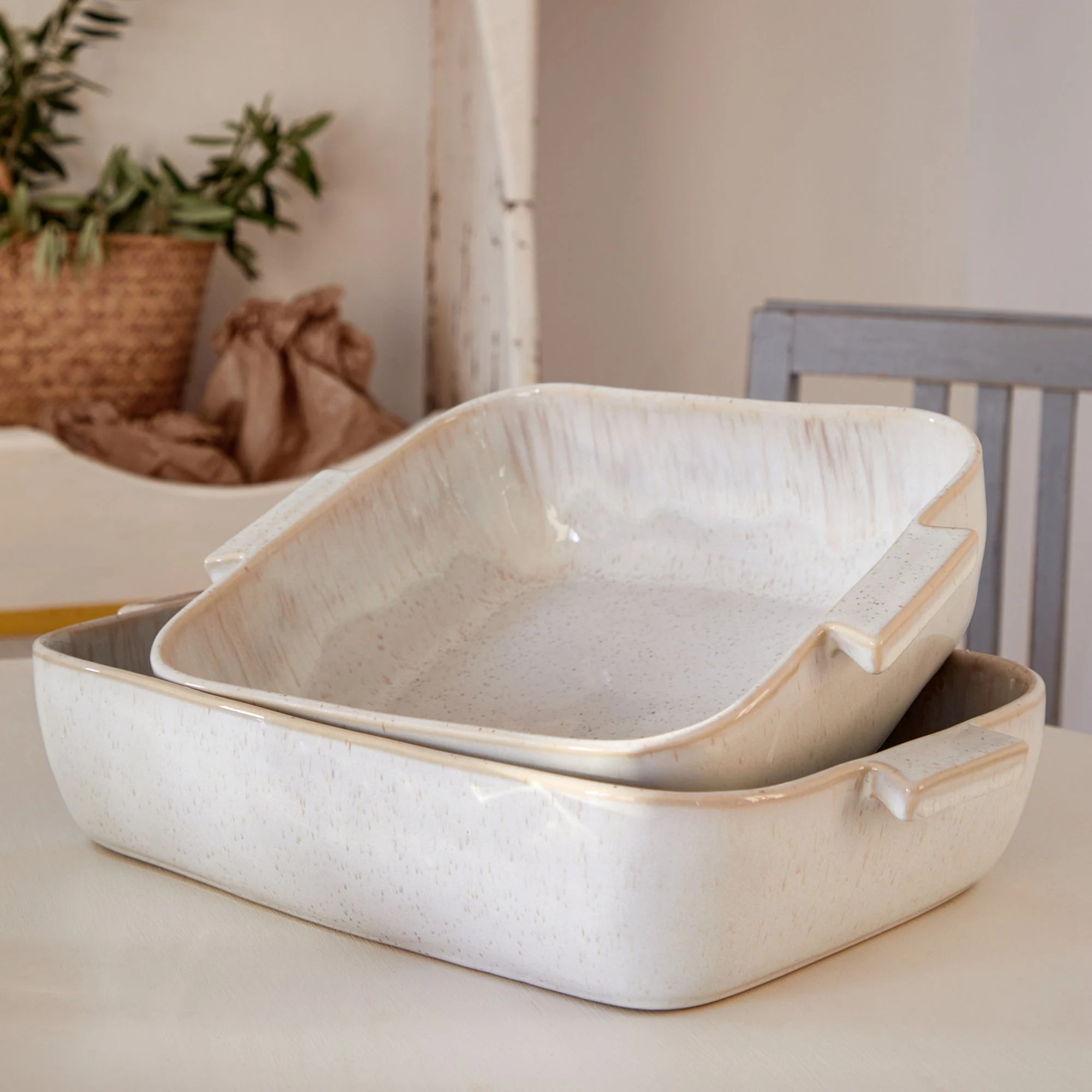 Eivissa 13" Square Baker