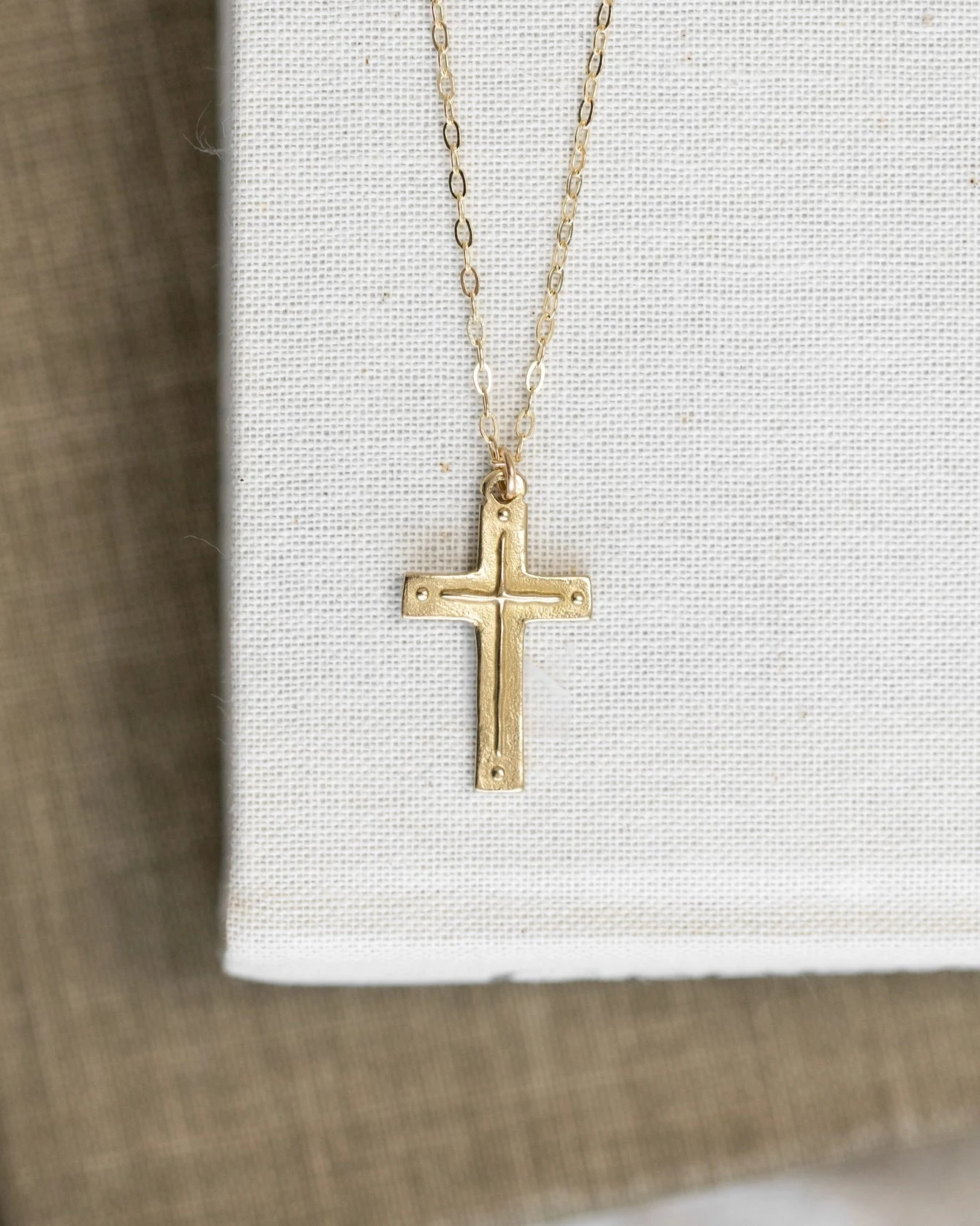 Madison Sterling 16" Cross Necklace