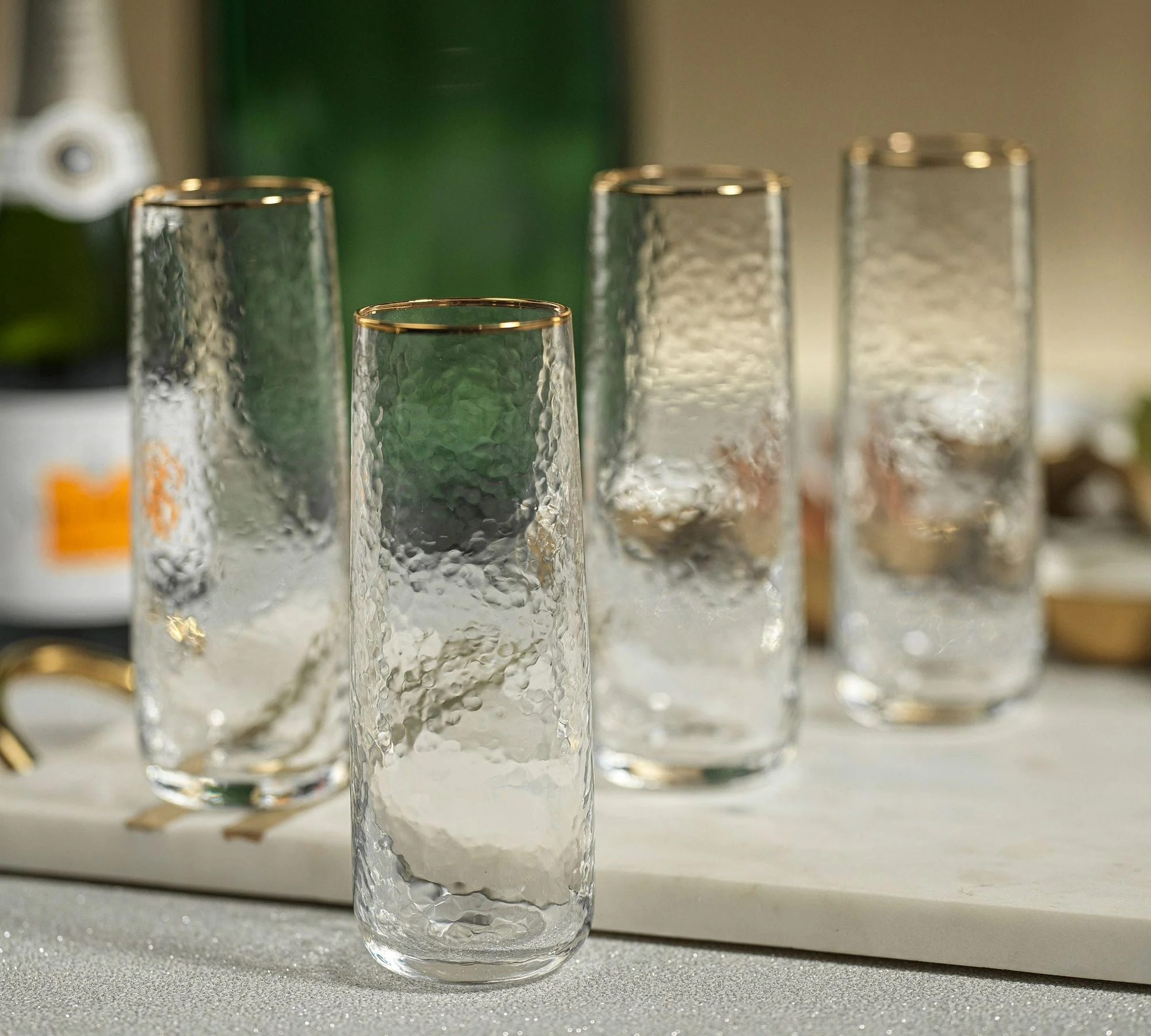 Negroni Hammered Stemless Flute w. Gold Rim