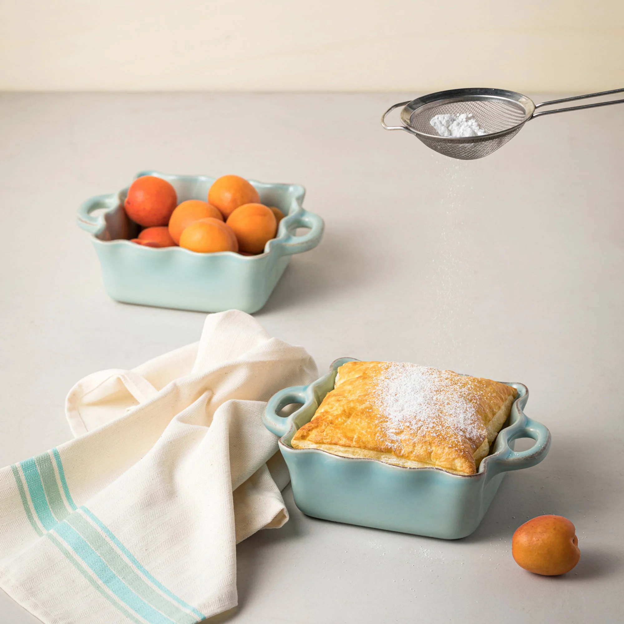 Cook & Host Ruffled 10" Square Baker