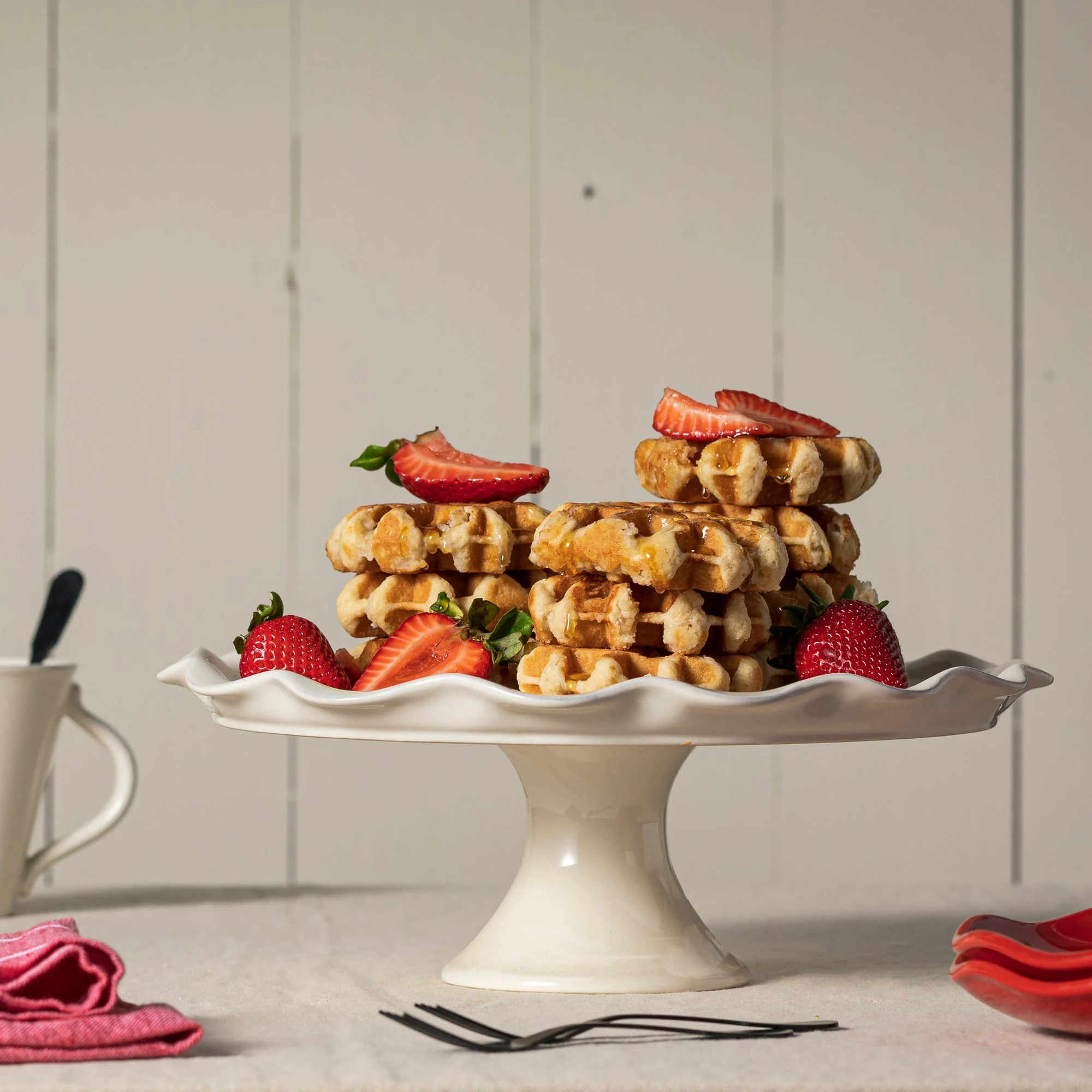 Cook & Host 14" Footed Cake Plate